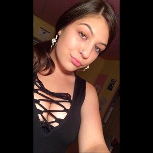 Meet your Posher, Marissa